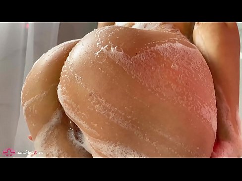 ❤️ Brunette Masturbates Pussy b'vibratur għal orga intens fid-doċċa ❌ Porn anali f'mt.hentai-id-tv.ru ﹏